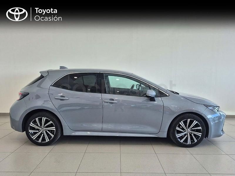Usado Toyota Corolla Style 122 CV (89 kW) 2021 Gris / plata Berlina