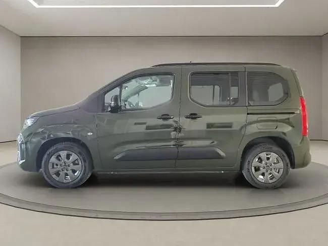 Novo Opel Combo S 100 HP (73 kW) 2025 Verde Monovolume