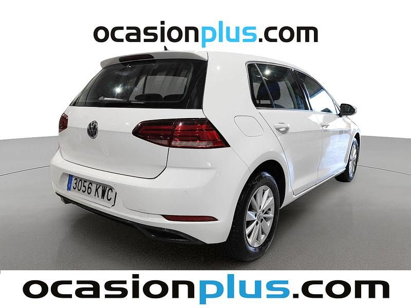 Usado VW Golf VII 115 CV (84 kW) 2019 Blanco