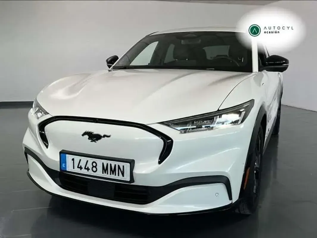 Usado Ford Mustang Mach-E Premium 216 kW (294 CV) 2024 Blanco SUV