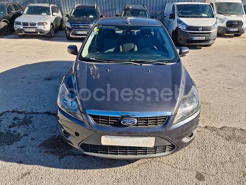 Gris / plata Usado 2009 Ford Focus Titanium Berlina | 2480 € (Super precio) - Imagen 1/4