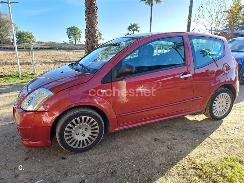 Granate Usado 2005 Citroën C2 Utilitario | 3500 € (Precio justo) - Imagen 1/4