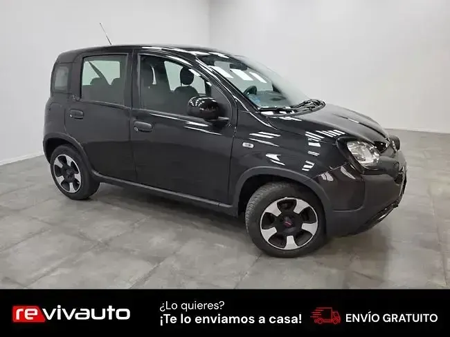 Usado Fiat Panda Cross Cross 70 CV (51 kW) 2023 Negro Utilitario