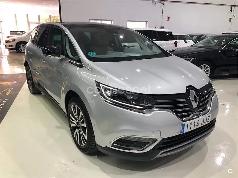 Usado Renault Espace Initiale 160 CV (117 kW) 2015 Gris / plata Monovolumen