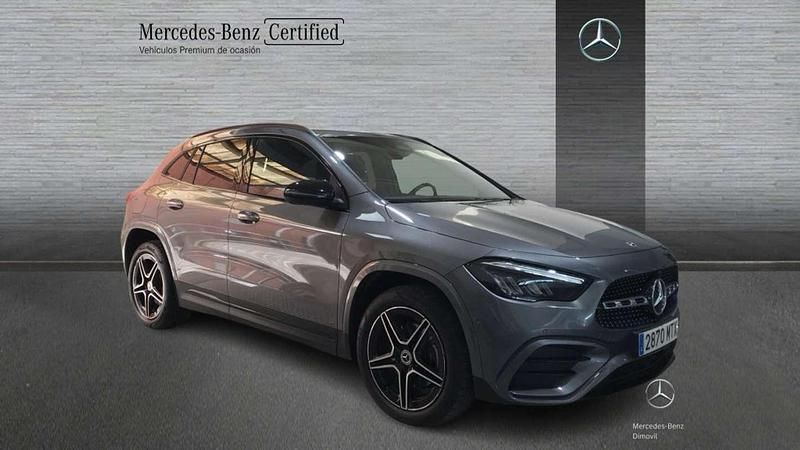 Usado Mercedes GLA250 AMG line 163 CV (119 kW) 2024 Gris SUV