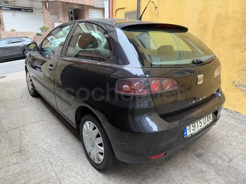 Usado Seat Ibiza Reference 64 CV (47 kW) 2006 Negro Utilitario