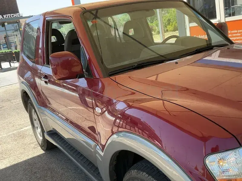 Usado Mitsubishi Montero 160 CV (117 kW) 2004 Granate SUV