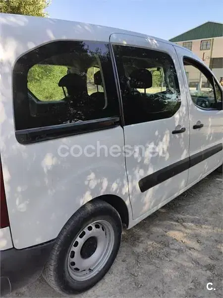 Usado Citroën Berlingo Live 75 CV (55 kW) 2018 Blanco Monovolumen