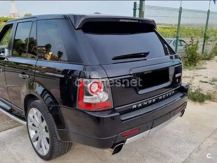 Usado Land Rover Range Rover Autobiography 245 HP (180 kW) 2011 Preto SUV