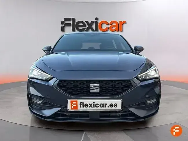 Usado Seat Leon FR 150 CV (110 kW) 2020 Gris Berlina