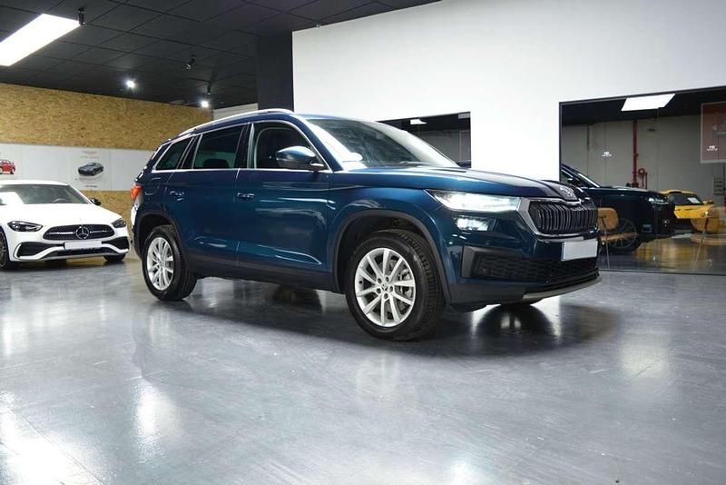 Usado Skoda Kodiaq Style 200 CV (147 kW) 2022 Azul SUV