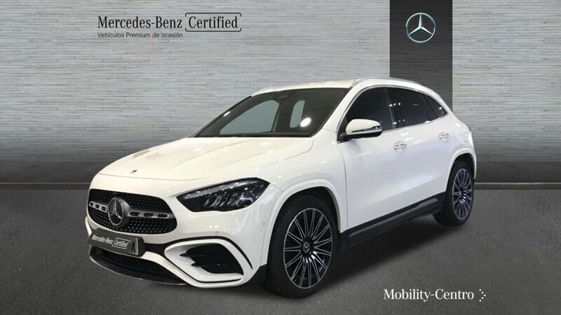 Blanco polar Usado 2024 Mercedes GLA200 AMG line SUV | 47.900 € (Caro) - Imagen 1/4