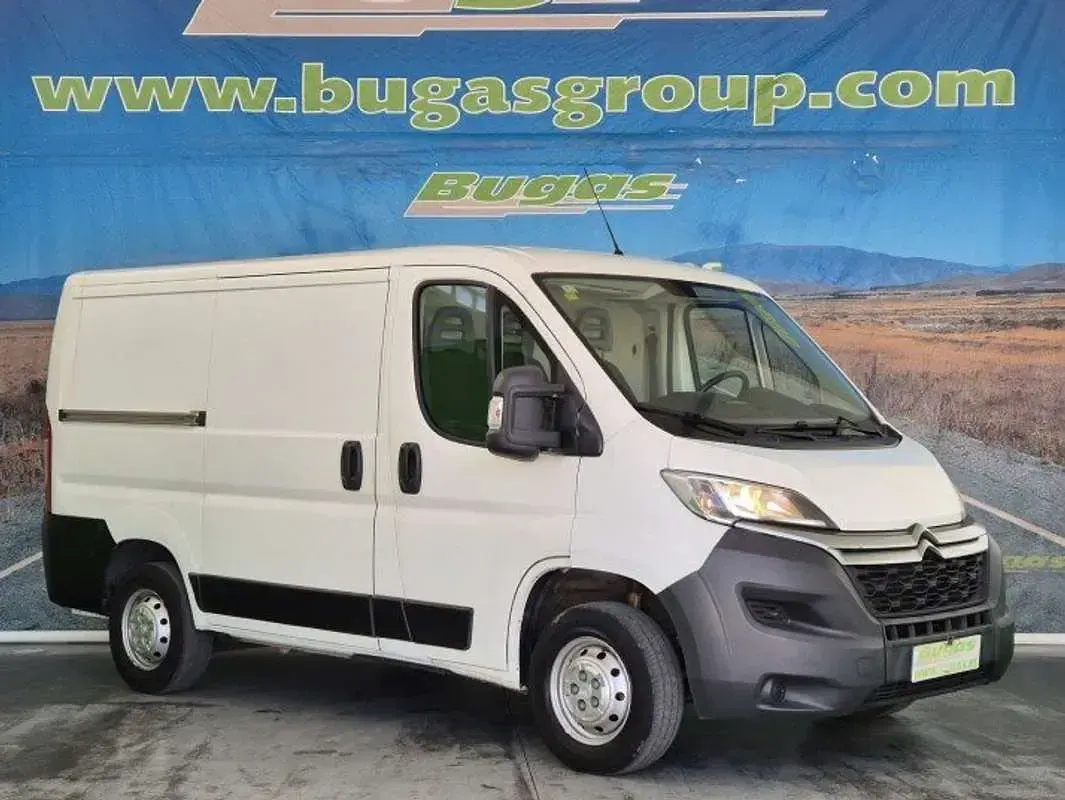 Usado Citroën Jumper 110 CV (80 kW) 2020 Blanco Monovolumen