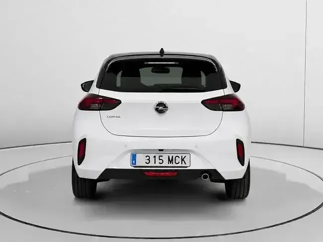 Usado Opel Corsa 100 CV (73 kW) 2022 Blanco Utilitario