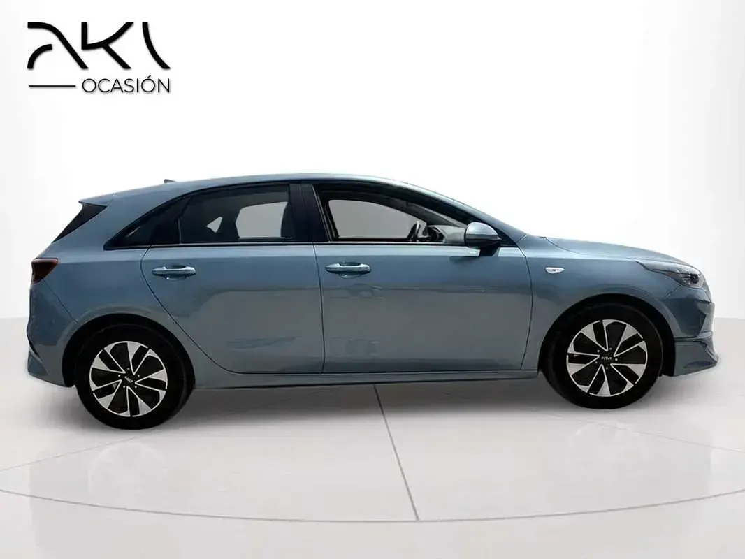 Usado Kia Ceed 101 CV (74 kW) 2025 Gris Utilitario