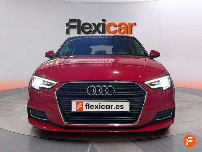 Usado Audi A3 Sportback 116 CV (85 kW) 2018 Rojo Utilitario
