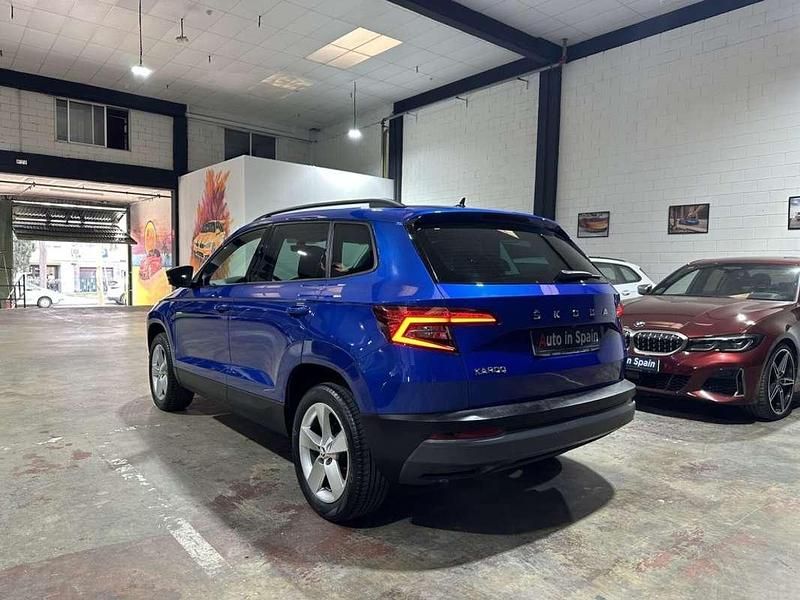 Usado Skoda Karoq Ambition 150 CV (110 kW) 2020 Azul SUV