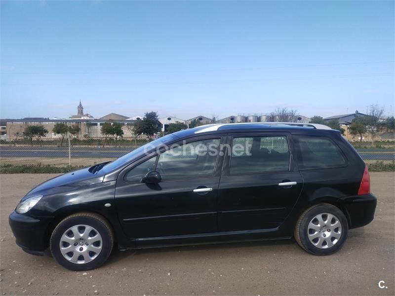 Negro Usado 2004 Peugeot 307 Familiar | 3000 € (Precio justo) - Imagen 1/4