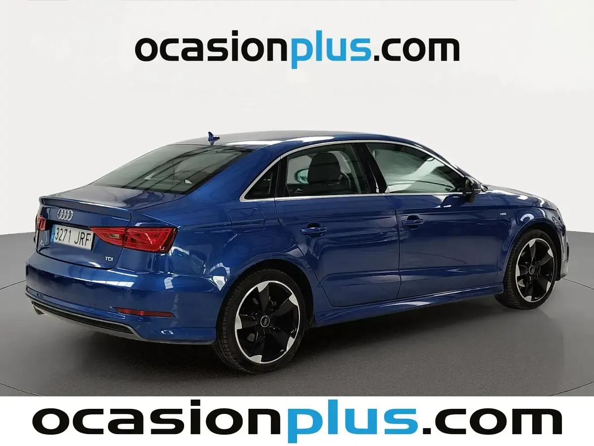 Usado Audi A3 S-Line 110 CV (80 kW) 2016 Azul Berlina