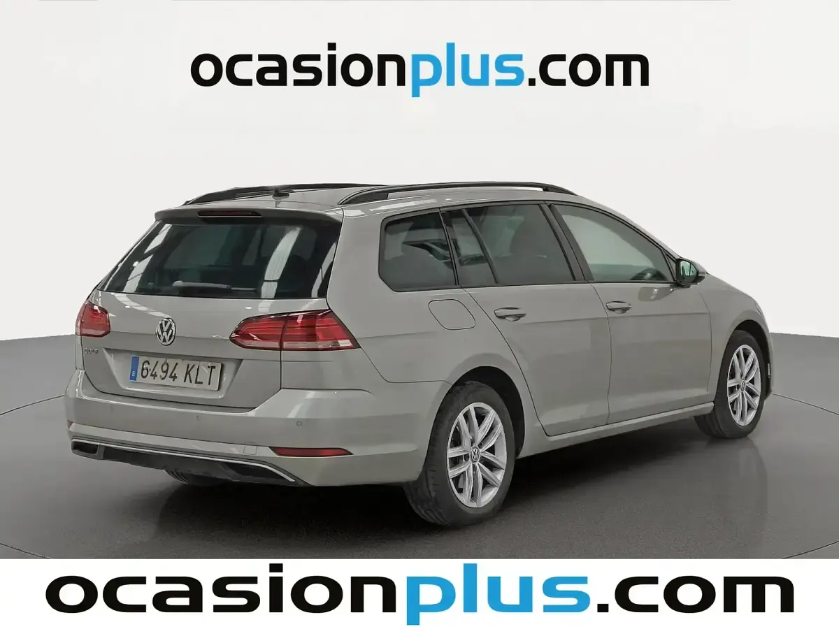 Usado VW Golf VII Advance 150 CV (110 kW) 2018 Gris Familiar