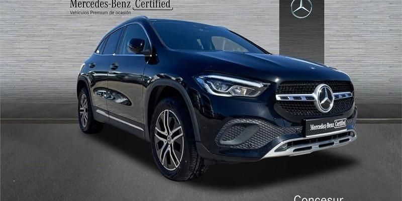 Usado Mercedes GLA200 150 CV (110 kW) 2022 Negro SUV
