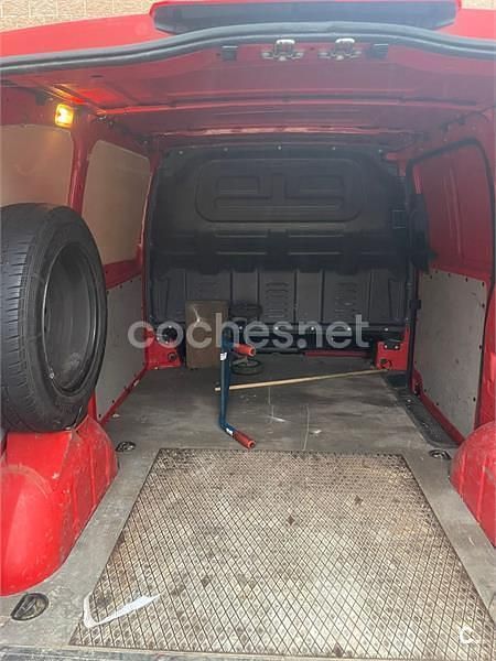 Usado Mercedes Vito Marco Polo 88 CV (64 kW) 2016 Rojo Van