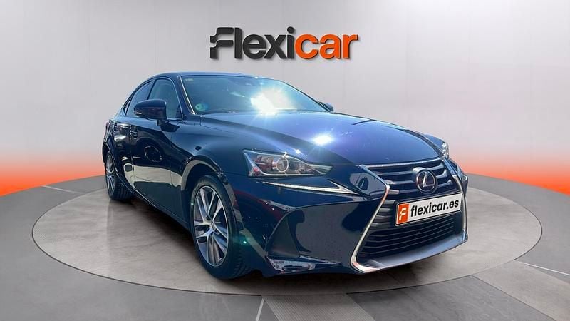 Usado Lexus IS300h Business Edition 223 CV (164 kW) 2018 Azul Berlina