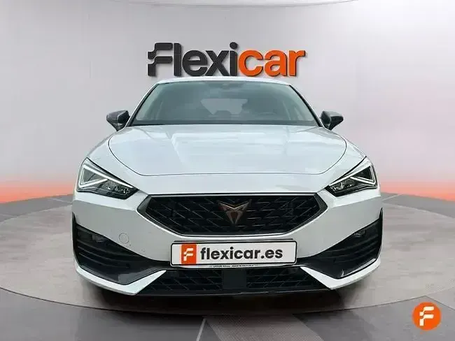 Begagnad Cupra Leon 150 HK (110 kW) 2023 Vit
