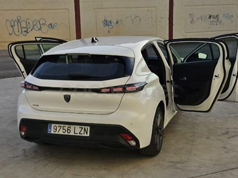 Usado Peugeot 308 Active 130 CV (95 kW) 2022 Blanco Berlina