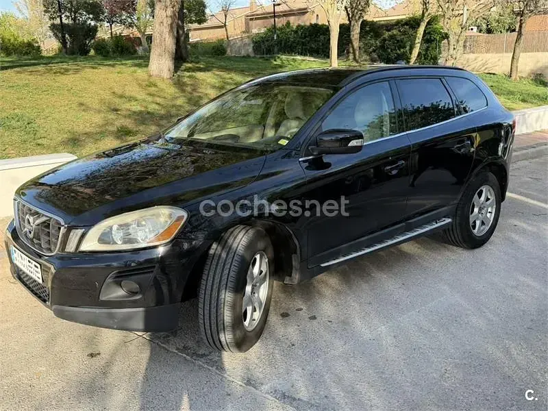 Usado Volvo XC60 Momentum 185 CV (136 kW) 2010 Negro SUV