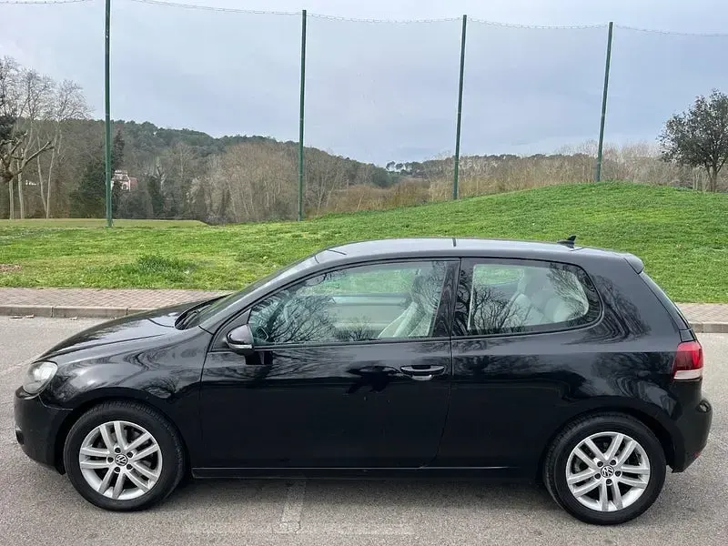 Usado VW Golf VI Sport 122 CV (89 kW) 2010 Negro Utilitario