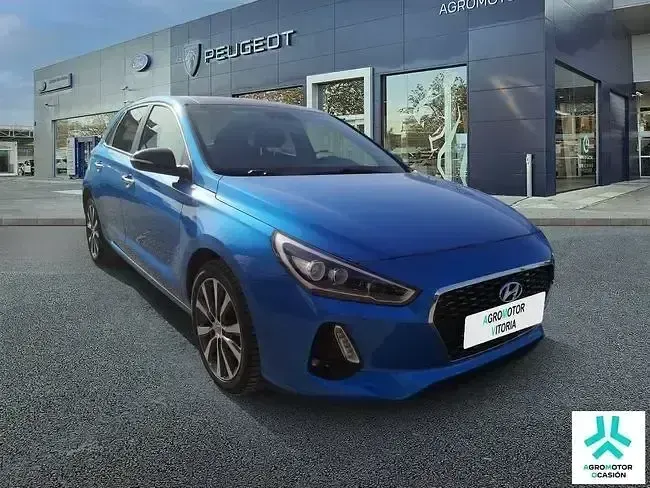 Usado Hyundai i30 Style 136 CV (100 kW) 2017 Azul Berlina