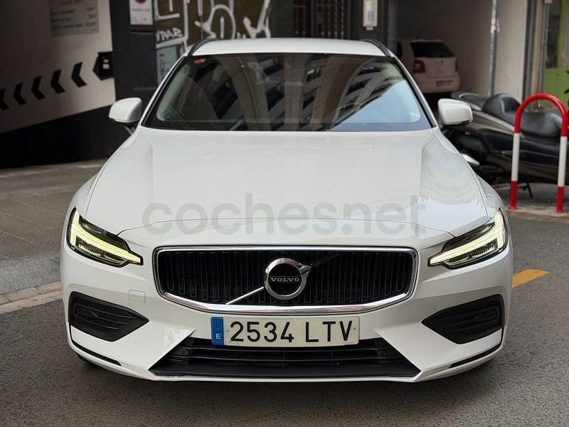 Usado Volvo V60 Momentum 197 CV (144 kW) 2021 Blanco Familiar