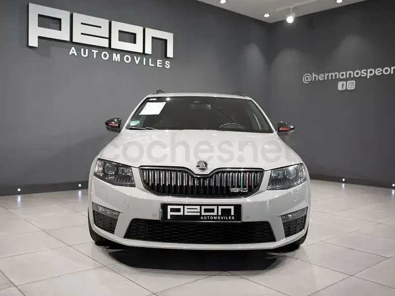 Usado Skoda Octavia RS 184 CV (135 kW) 2016 Gris / plata Familiar