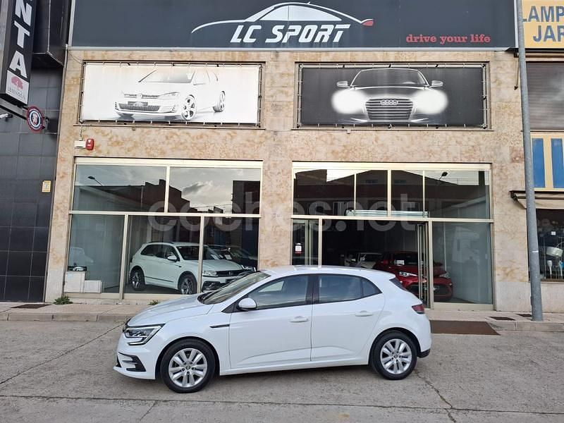 Blanco Usado 2022 Renault Mégane IV Equilibre Berlina | 13.500 € (Buen precio) - Imagen 1/4