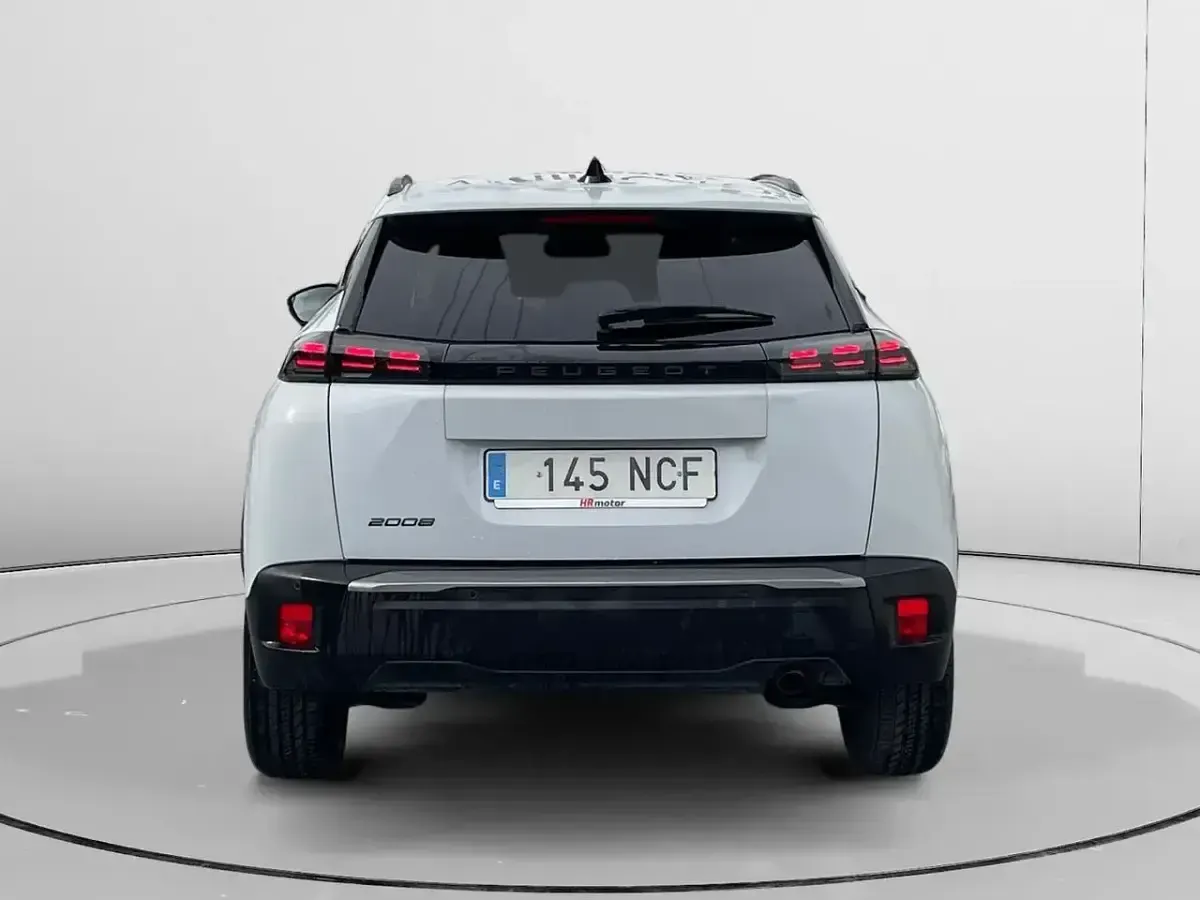 Usado Peugeot 2008 Allure 101 CV (74 kW) 2025 Blanco SUV