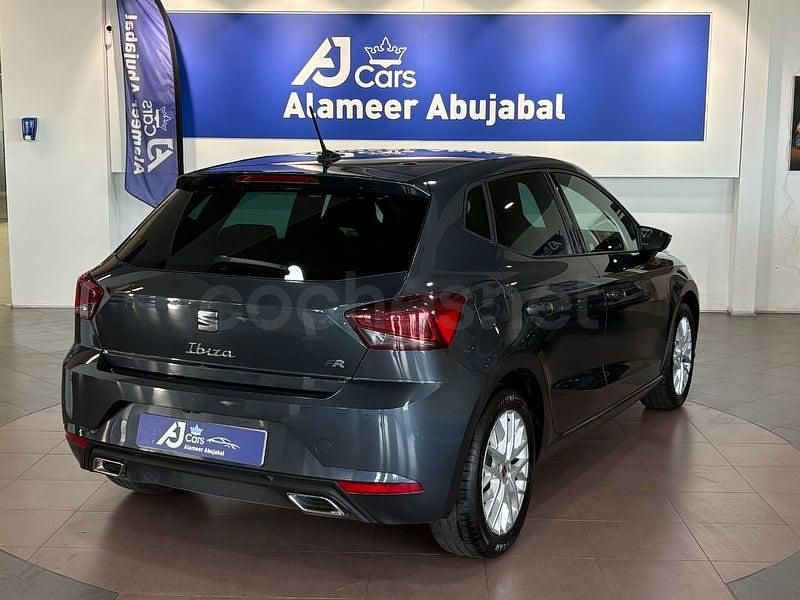 Usado Seat Ibiza FR 115 CV (84 kW) 2025 Gris / plata Utilitario