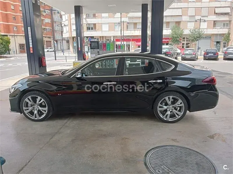 Usado Infiniti Q70 Sport Tech 320 CV (235 kW) 2015 Negro Berlina