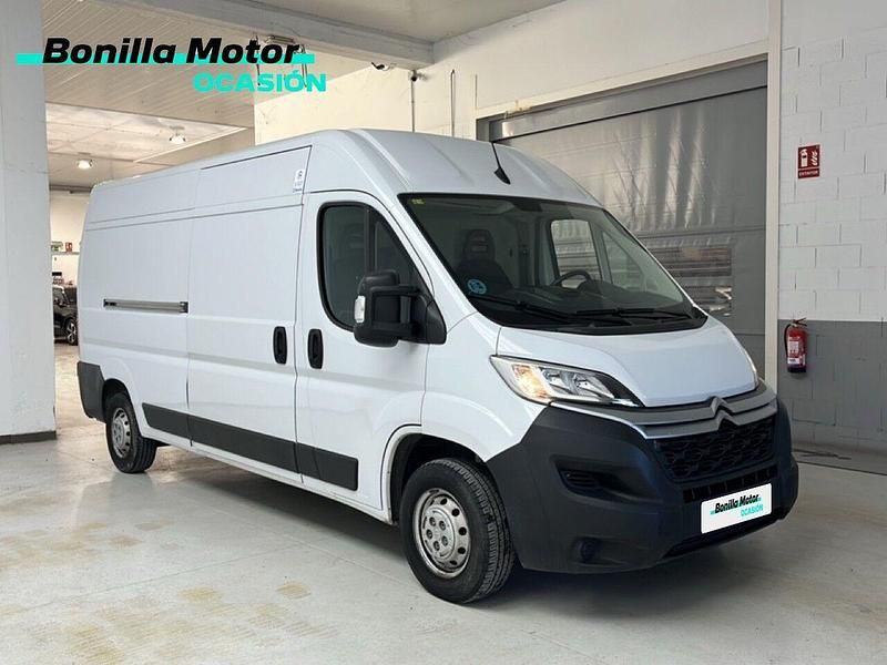 Usado Citroën Jumper 140 CV (102 kW) 2021 Blanco Monovolumen