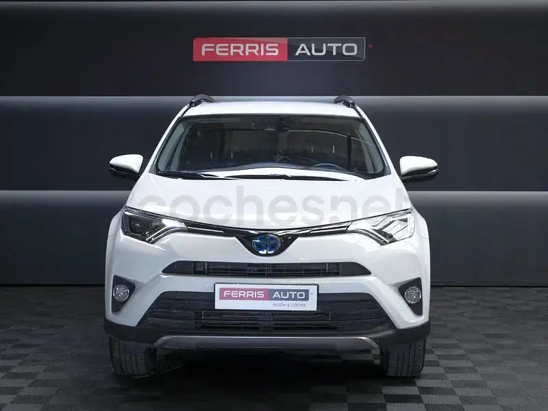 Usado Toyota RAV4 Hybrid Advance 197 CV (144 kW) 2018 Blanco SUV