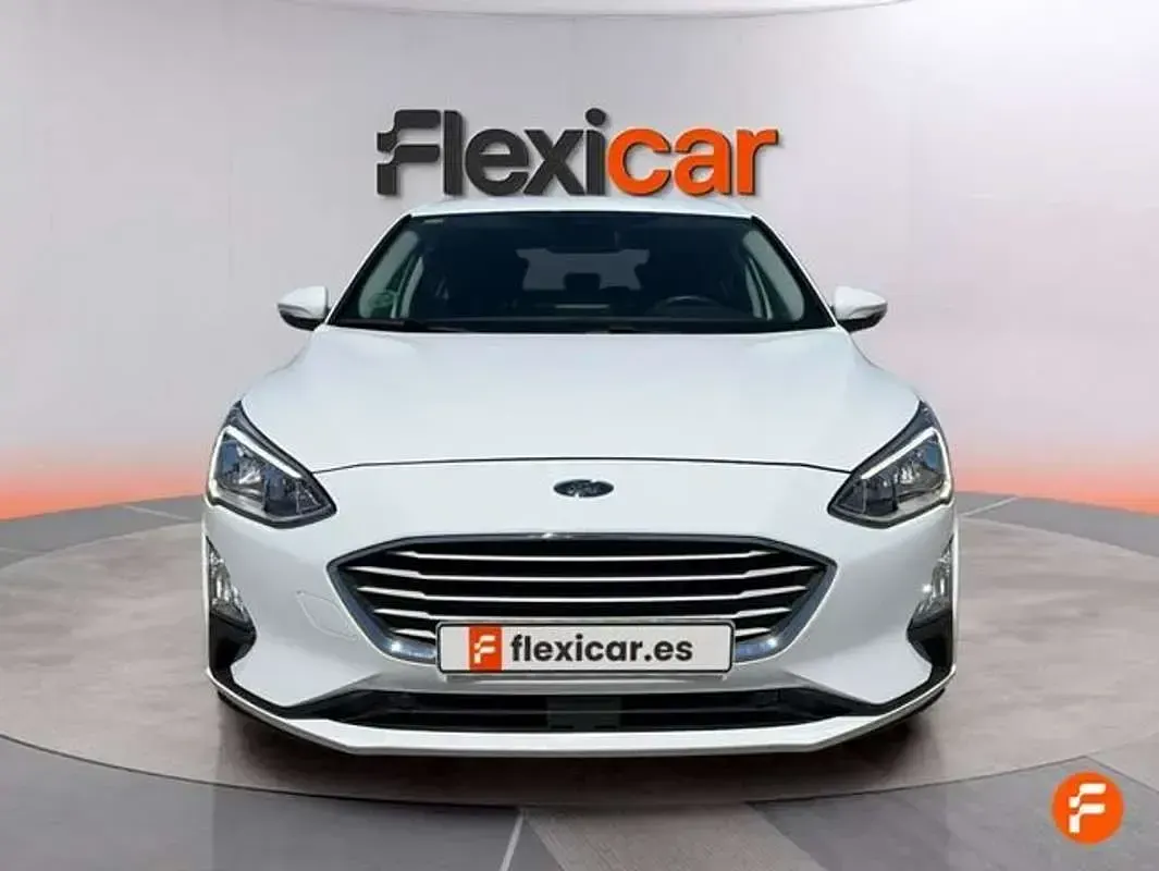 Usado Ford Focus Trend 101 CV (74 kW) 2018 Blanco Utilitario
