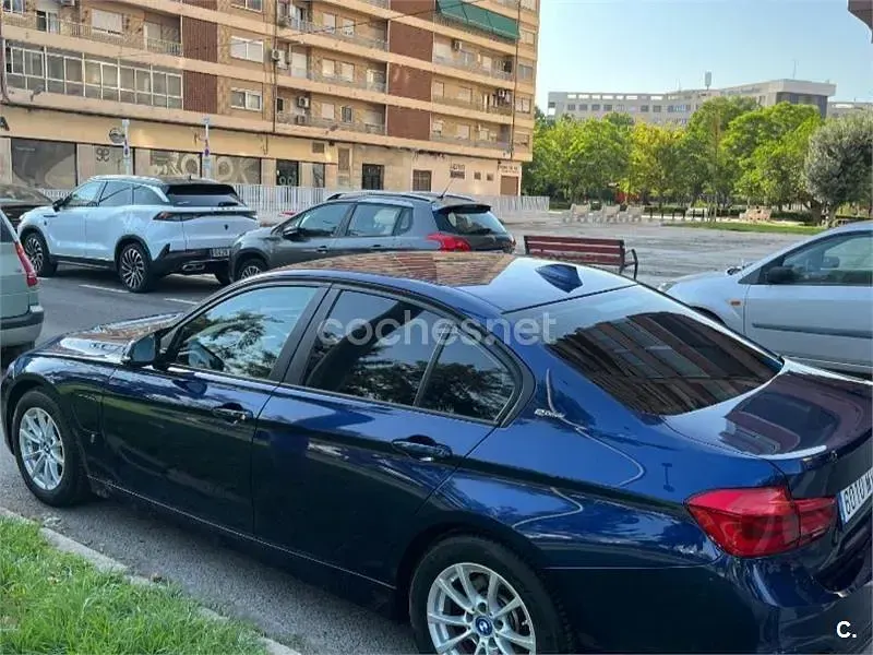 Usado BMW 330e 252 CV (185 kW) 2017 Azul Berlina