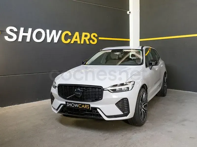 Usado Volvo XC60 R-Design 150 CV (110 kW) 2019 Gris / plata SUV