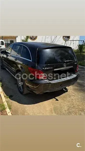 Usado Mercedes R320 224 CV (164 kW) 2009 Negro Familiar