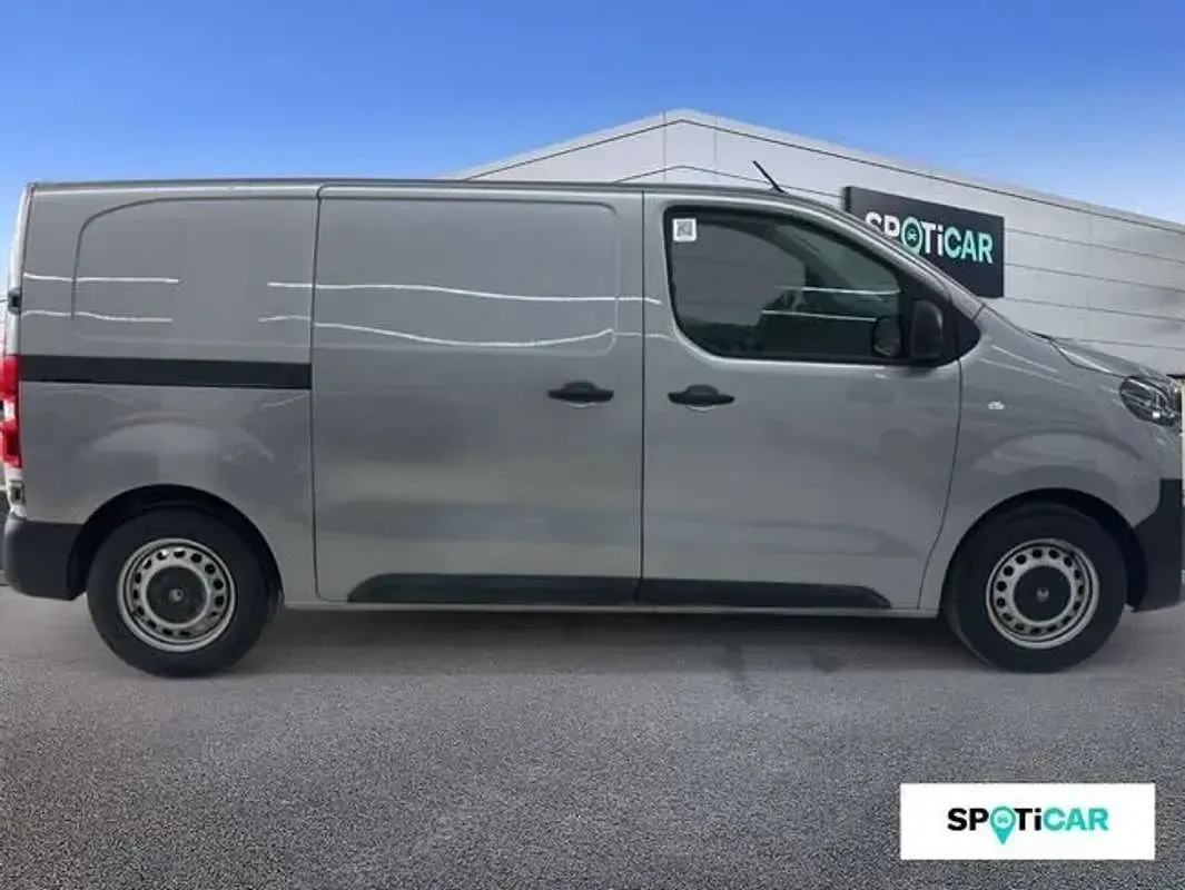 Usado Citroën Jumpy 120 CV (88 kW) 2025 Gris Monovolumen