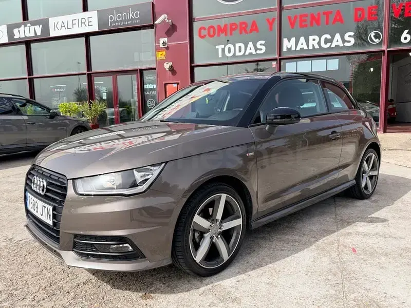 Usado Audi A1 Attraction 95 CV (69 kW) 2016 Beige Utilitario