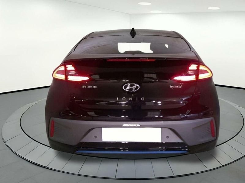Usado Hyundai Ioniq 141 CV (103 kW) 2019 Negro Utilitario