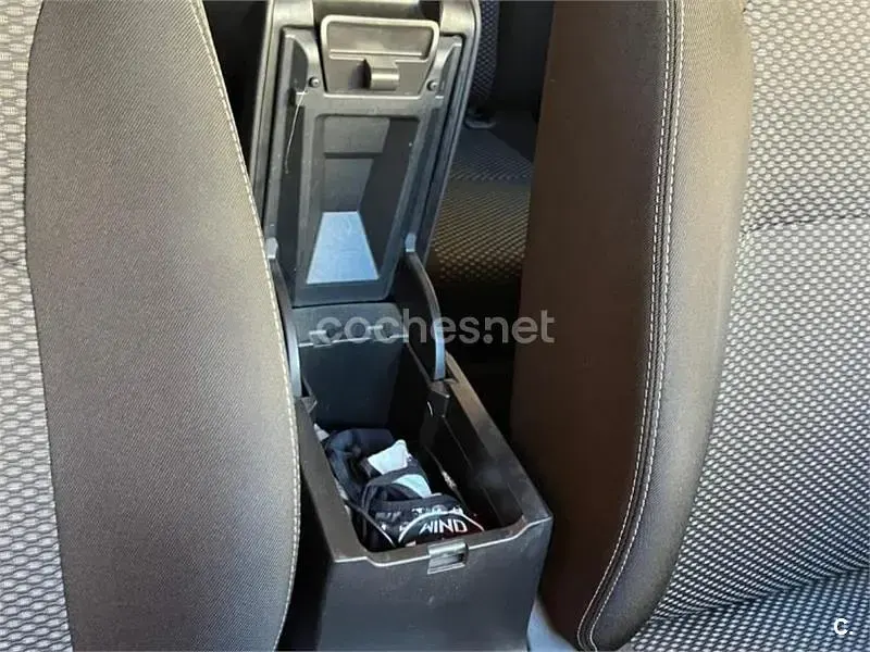 Usado Suzuki Vitara 140 CV (102 kW) 2019 Negro SUV