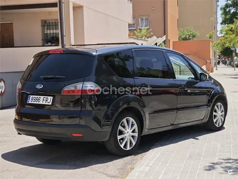Usado Ford S-MAX Trend 140 CV (102 kW) 2008 Negro Monovolumen