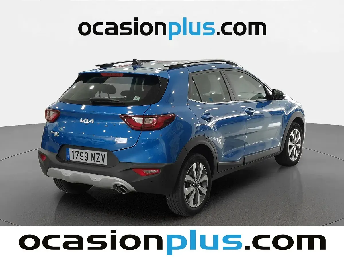 Usado Kia Stonic 101 CV (74 kW) 2025 Azul SUV